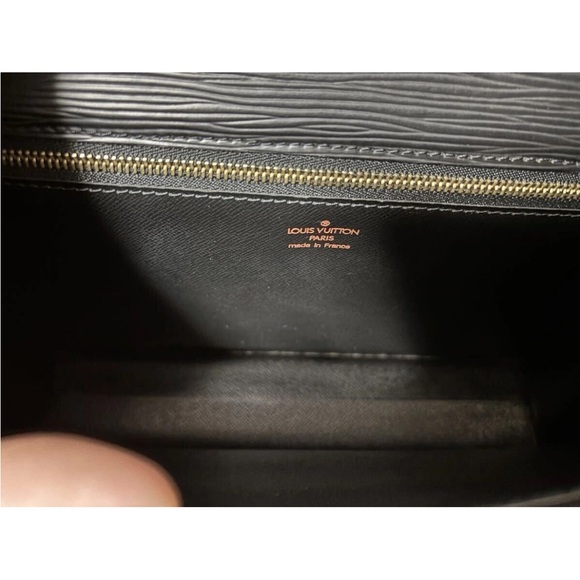 Louis Vuitton Black Leather Clutch with Gold Clasp - Picture 8 of 11